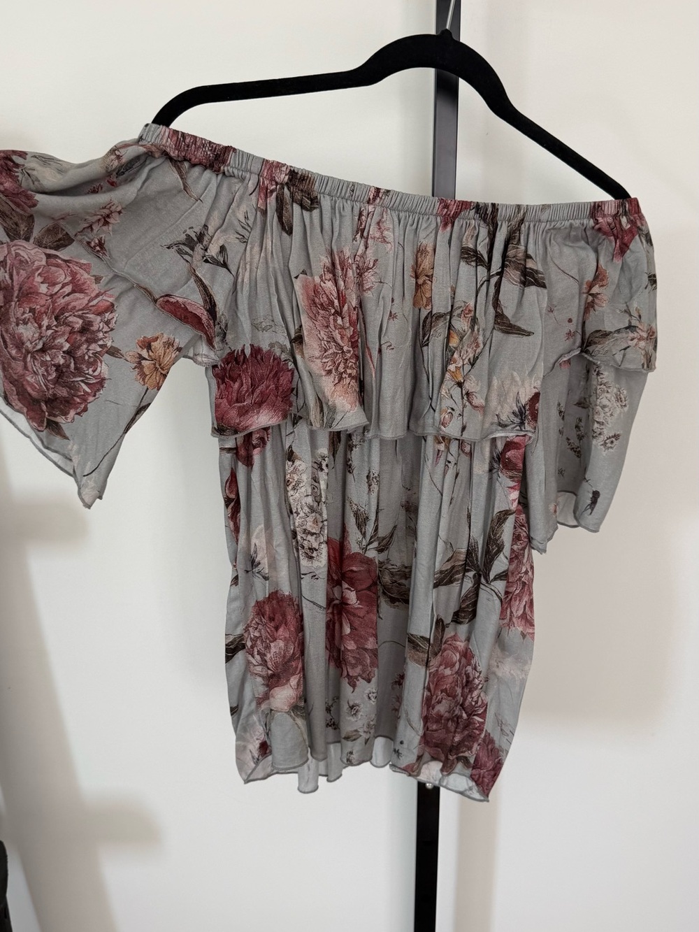 Chaser Gray Off-Shoulder Floral Ruffle Top with Rose Accents